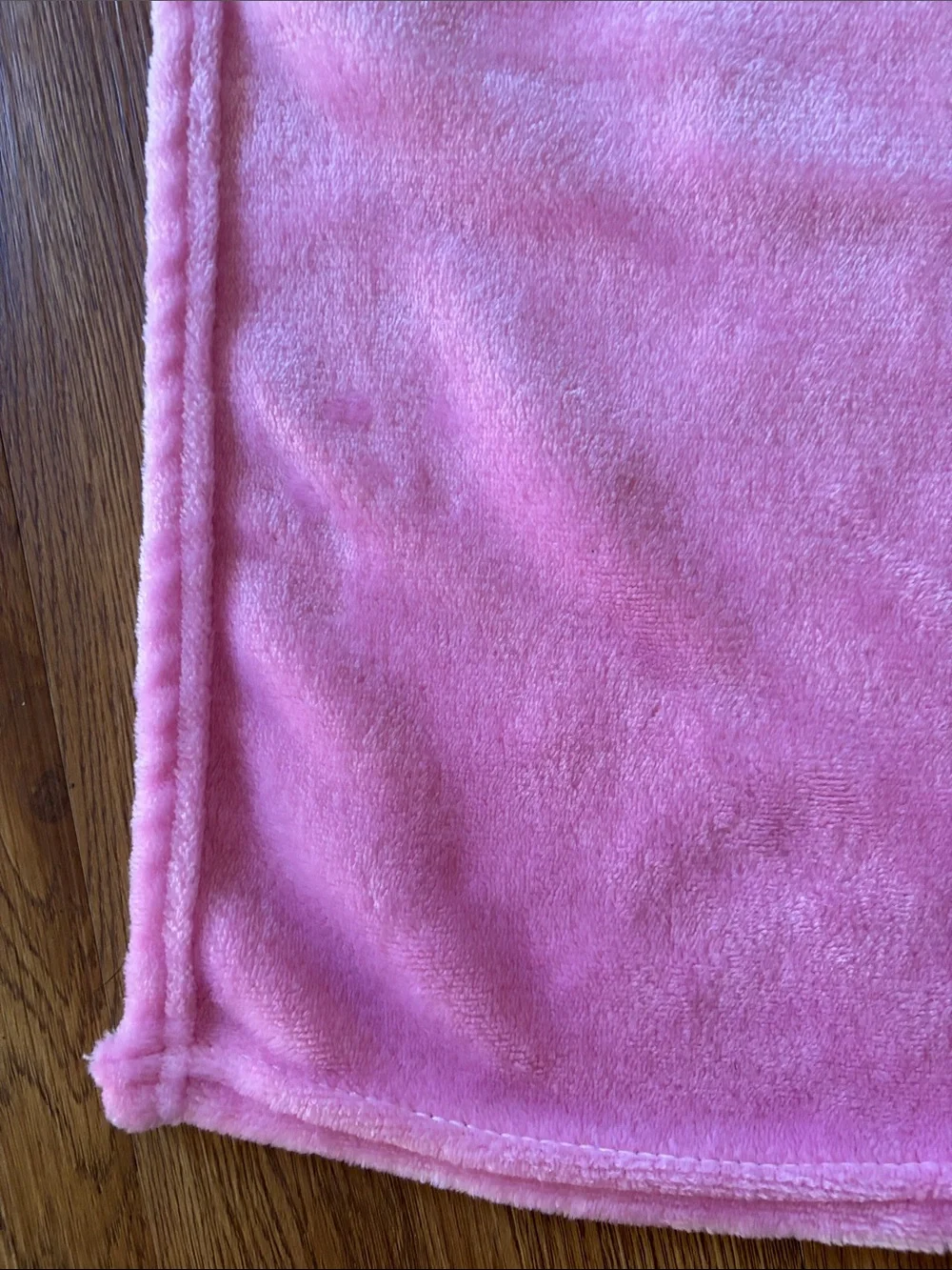 NWOT 2 Pink “Fleece Throw Blanket Extra Soft Warm Fuzzy Plush Lightweight”